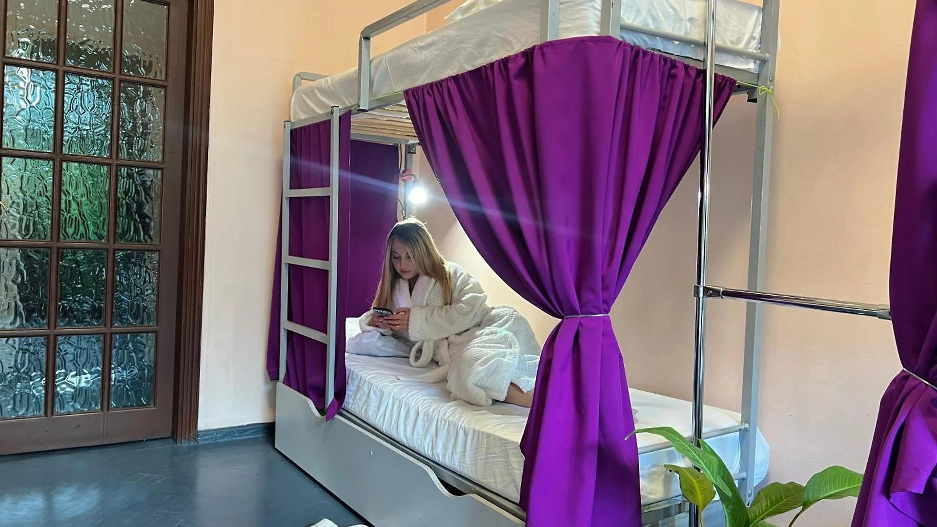 Amely Hostel Киев
