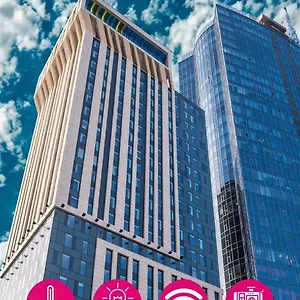 4* מלון Sky Loft By Rixwell International