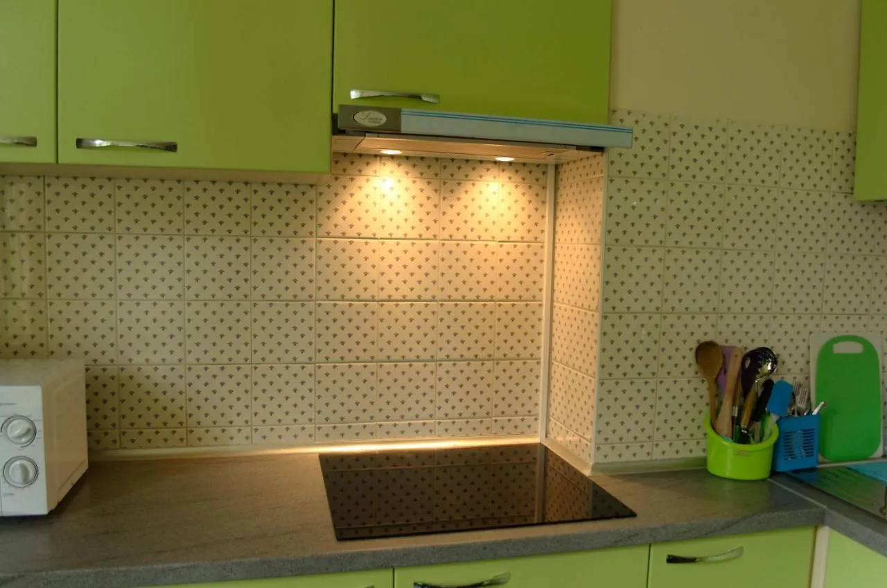 Amely Hostel Киев 0*,  Украина