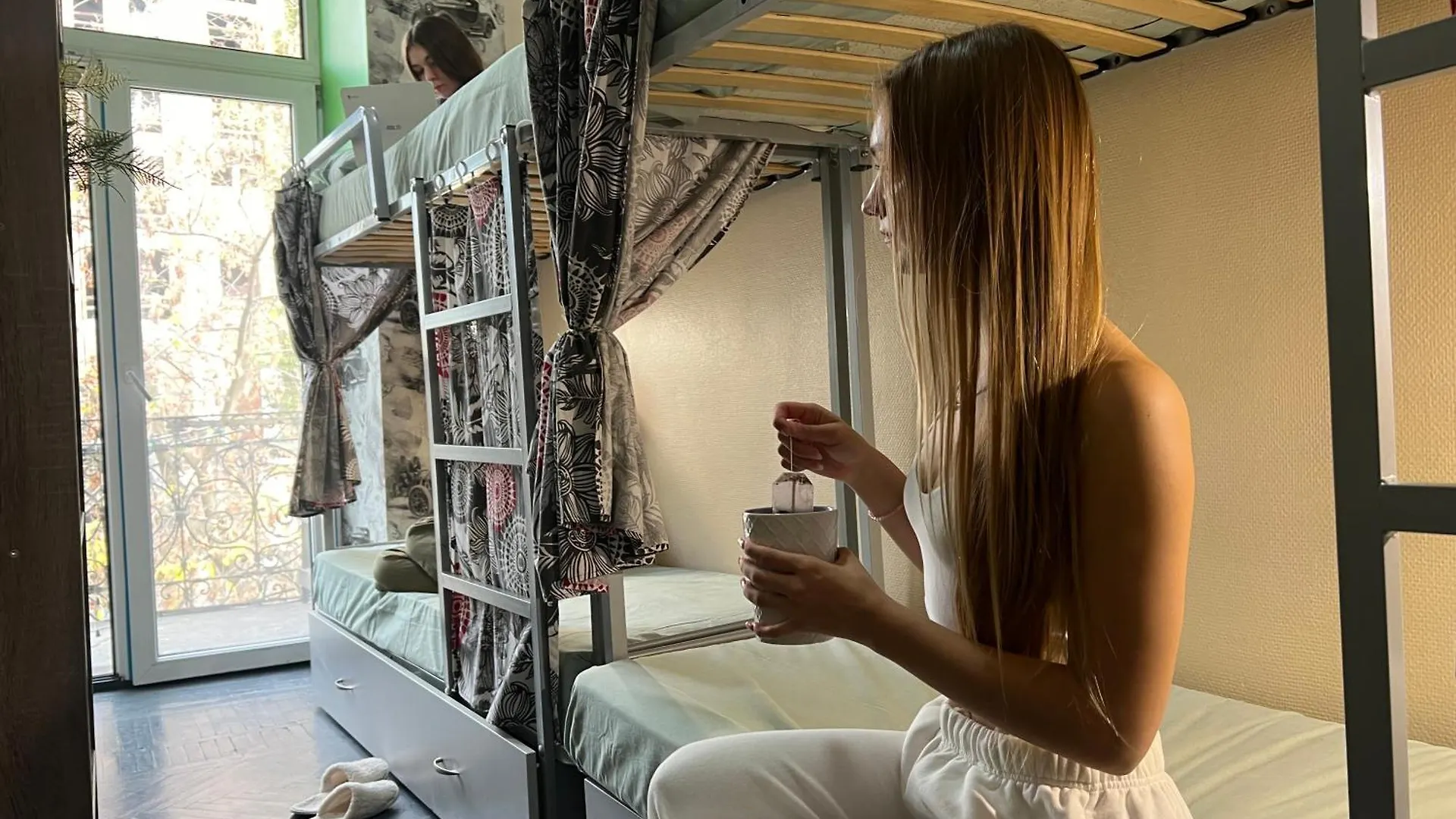 קייב Amely Hostel 0*,