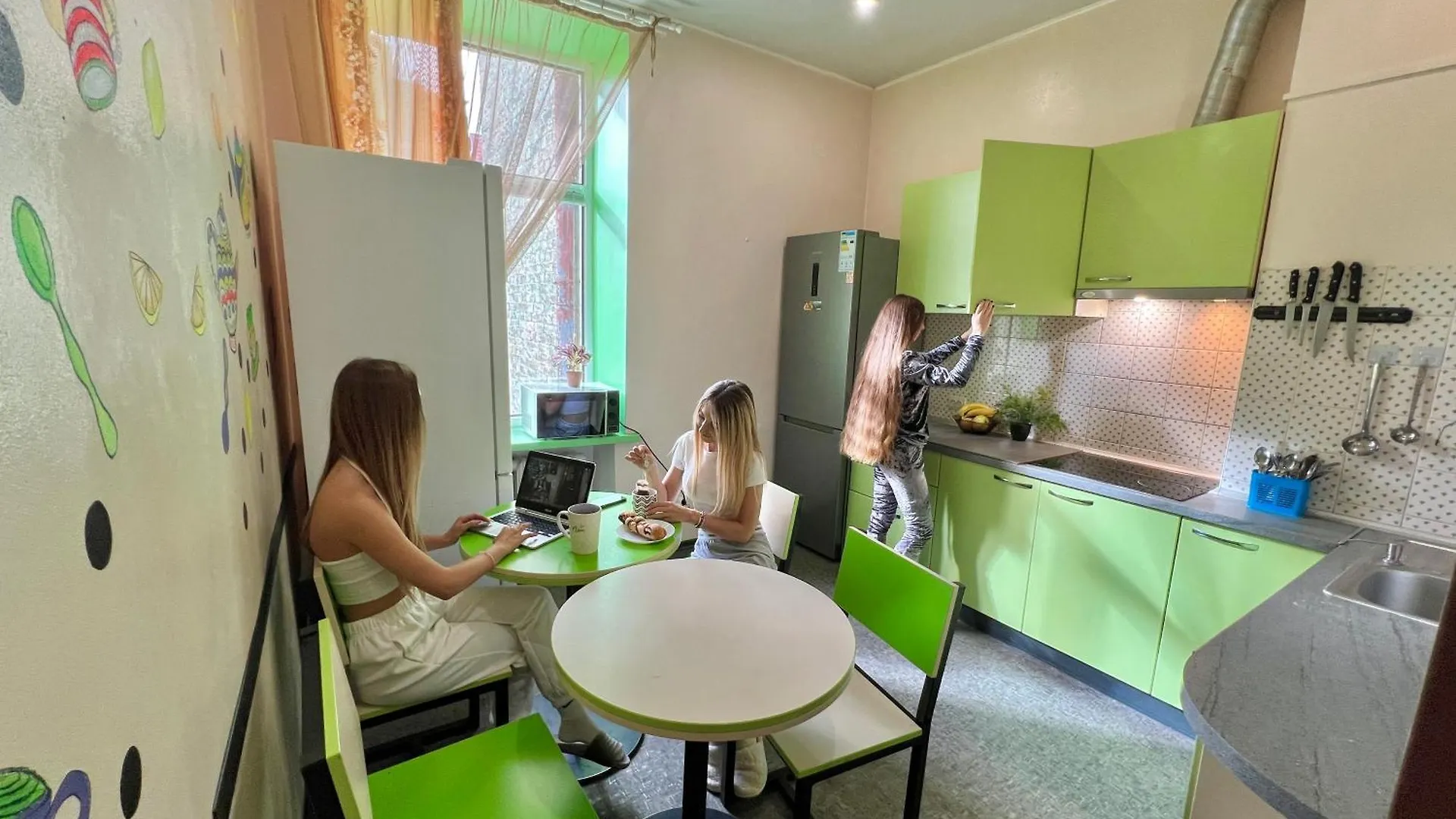 Amely Hostel Киев