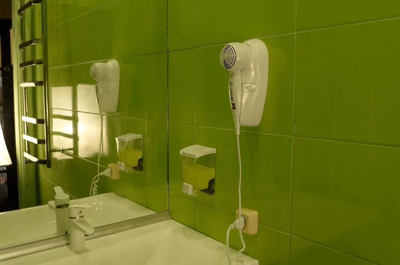 קייב Amely Hostel